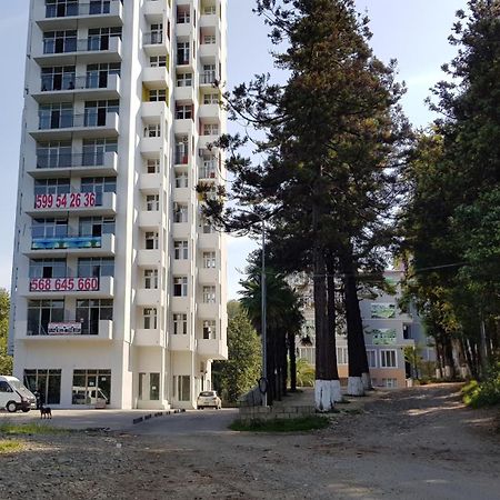 Lux Apartment 1 Makhinjauri Ngoại thất bức ảnh