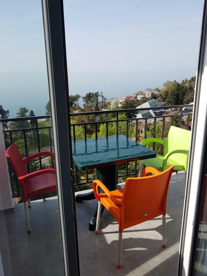 Lux Apartment 1 Makhinjauri Ngoại thất bức ảnh