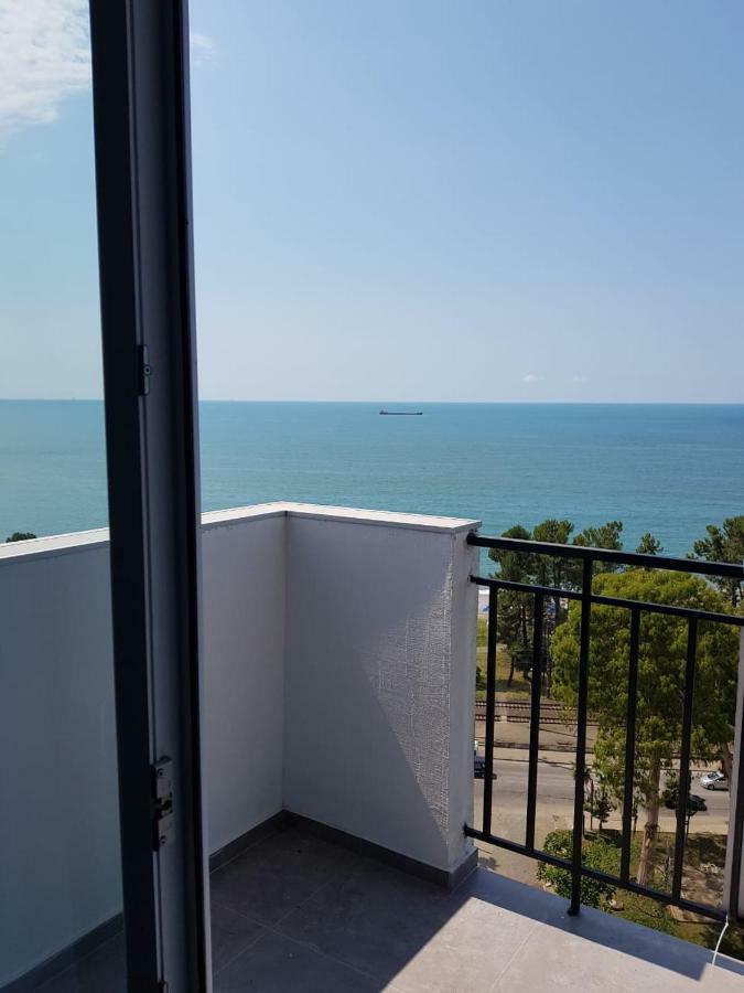 Lux Apartment 1 Makhinjauri Ngoại thất bức ảnh